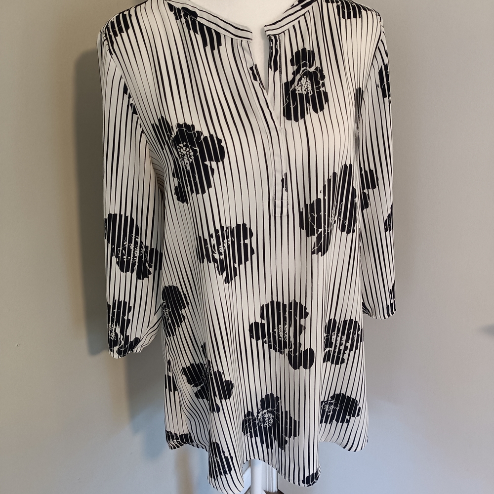 Ellen Tracy Striped Navy Floral Blouse